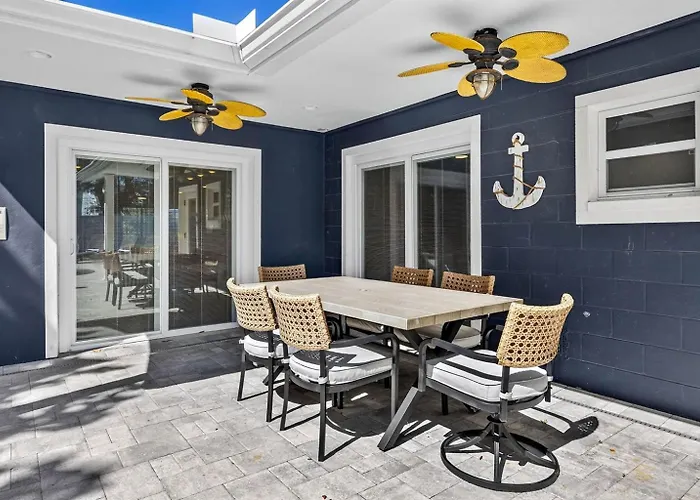 Vakantiehuis Steps To Beachtiki Barheated Poolfun! Clearwater Beach